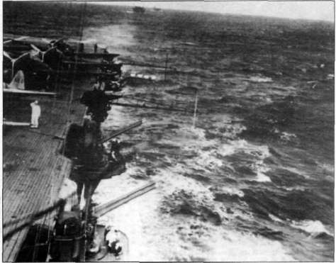 Иллюстрация к книге — Авианосец AKAGI: от Пёрл-Харбора до Мидуэя [i_037.jpg]