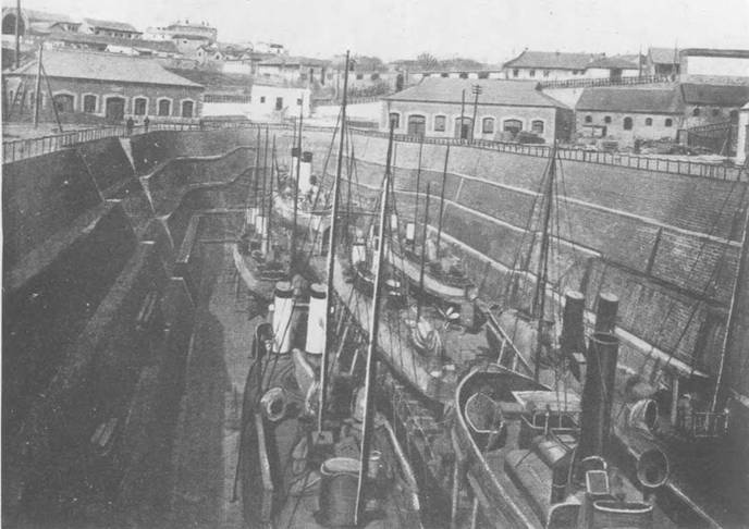 Иллюстрация к книге — Первые русские миноносцы [pic_111.jpg]