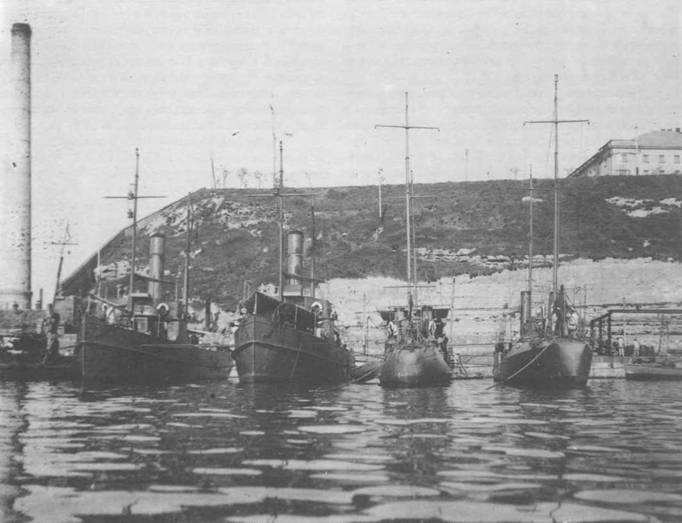 Иллюстрация к книге — Первые русские миноносцы [pic_124.jpg]