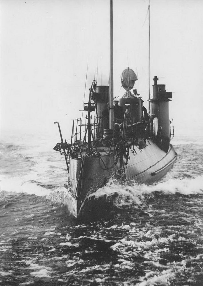 Иллюстрация к книге — Первые русские миноносцы [pic_190.jpg]