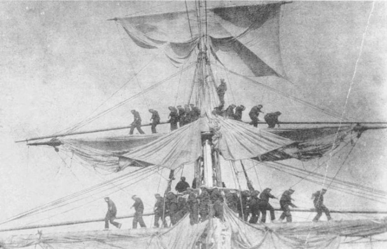 Иллюстрация к книге — Полуброненосный фрегат “Память Азова” (1885-1925) [pic_41.jpg]