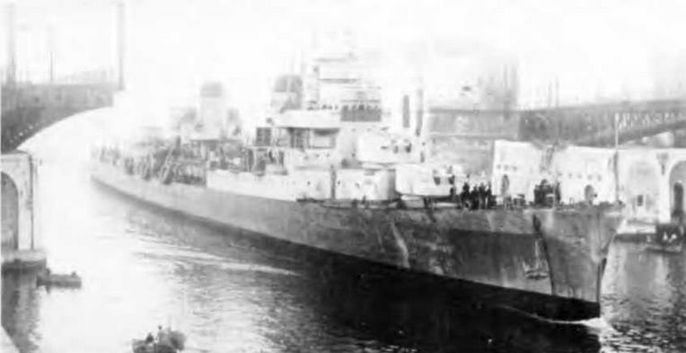 Иллюстрация к книге — Сверхлегкие крейсера. 1930-1975 гг. [img_147.jpg]