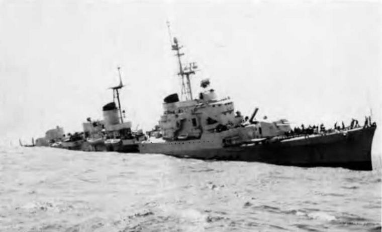 Иллюстрация к книге — Сверхлегкие крейсера. 1930-1975 гг. [img_162.jpg]