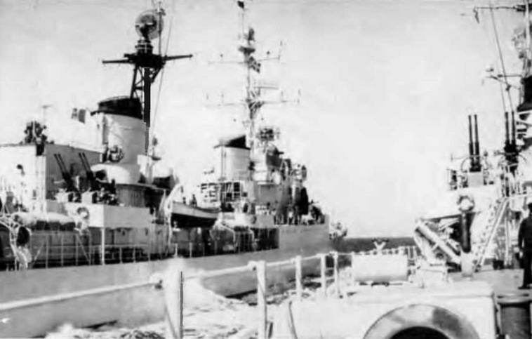 Иллюстрация к книге — Сверхлегкие крейсера. 1930-1975 гг. [img_165.jpg]