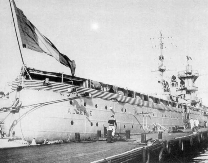 Иллюстрация к книге — Тяжелый крейсер “Алжир" (1930-1942) [pic_66.jpg]