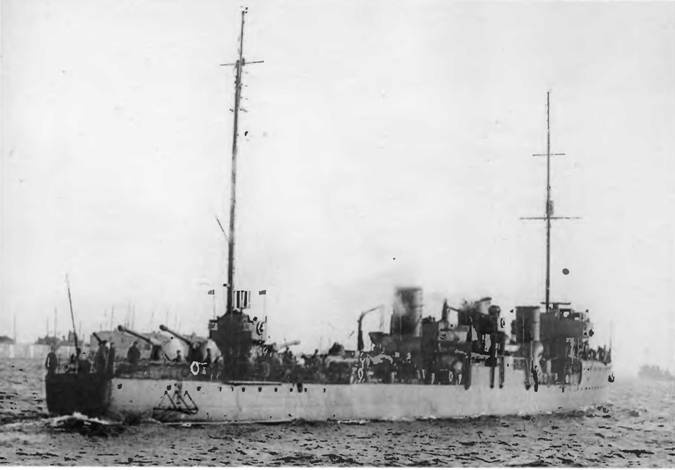 Иллюстрация к книге — Эскадренные миноносцы типа "Новик" в ВМФ СССР [pic_101.jpg]