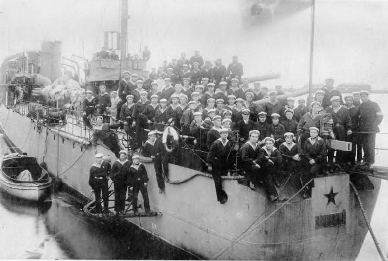 Иллюстрация к книге — Эскадренные миноносцы типа "Новик" в ВМФ СССР [pic_105.jpg]