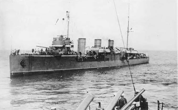 Иллюстрация к книге — Эскадренные миноносцы типа "Новик" в ВМФ СССР [pic_139.jpg]