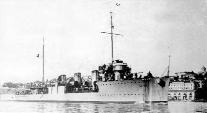 Иллюстрация к книге — Эскадренные миноносцы типа "Новик" в ВМФ СССР [pic_153.jpg]