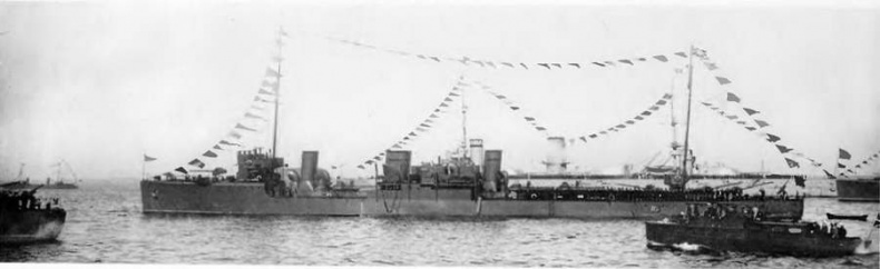 Иллюстрация к книге — Эскадренные миноносцы типа "Новик" в ВМФ СССР [pic_82.jpg]