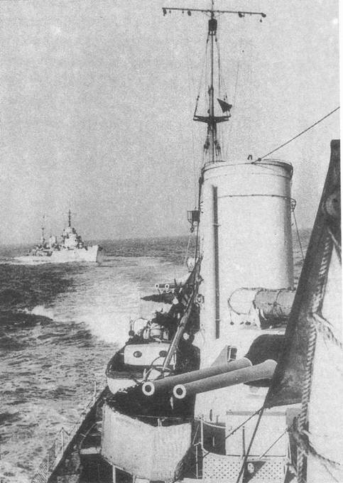 Иллюстрация к книге — Эскадренные миноносцы типа «Навигатори» [pic_100.jpg]