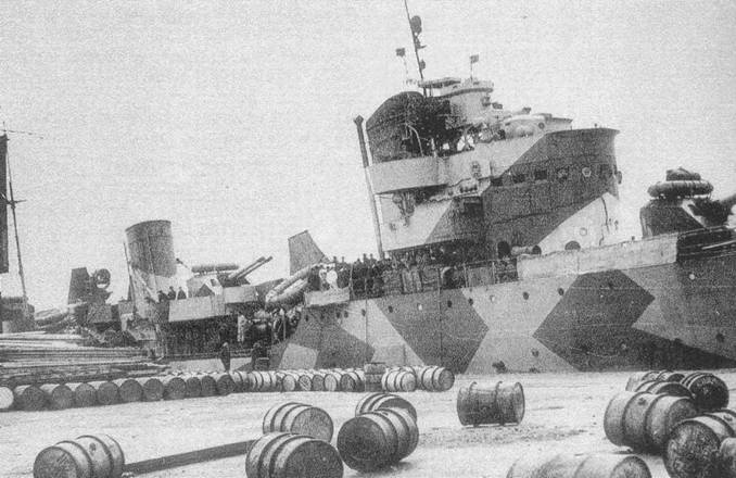 Иллюстрация к книге — Эскадренные миноносцы типа «Навигатори» [pic_114.jpg]