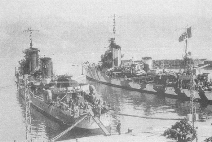 Иллюстрация к книге — Эскадренные миноносцы типа «Навигатори» [pic_119.jpg]