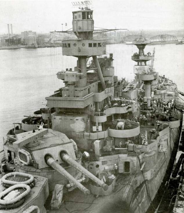 Иллюстрация к книге — Линейные корабли Соединенных Штатов Америки. Часть I. Линкоры типов “South Carolina”, “Delaware”, “Florida” и “Wyoming”. [pic_163.jpg]