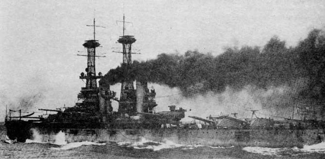 Иллюстрация к книге — Линейные корабли Соединенных Штатов Америки. Часть I. Линкоры типов “South Carolina”, “Delaware”, “Florida” и “Wyoming”. [pic_44.jpg]