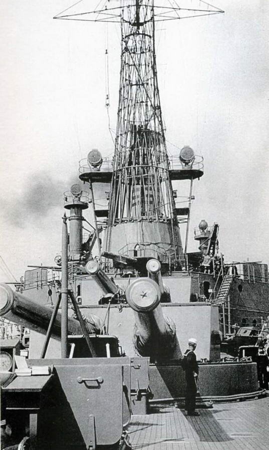 Иллюстрация к книге — Линейные корабли Соединенных Штатов Америки. Часть I. Линкоры типов “South Carolina”, “Delaware”, “Florida” и “Wyoming”. [pic_89.jpg]