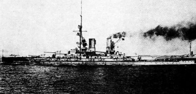 Иллюстрация к книге — Линейные корабли типа "Баерн". Последние дредноуты империи кайзера Вильгельма II. [img_1.jpg]