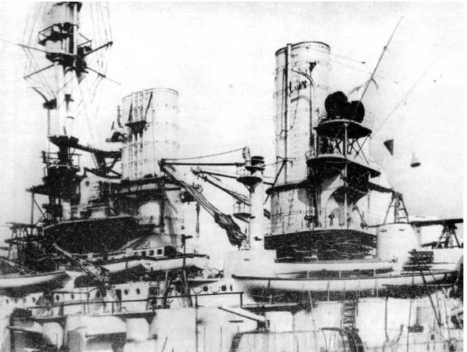 Иллюстрация к книге — Линейные корабли типа "Баерн". Последние дредноуты империи кайзера Вильгельма II. [img_70.jpg]