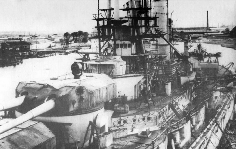 Иллюстрация к книге — Линейные корабли типа "Баерн". Последние дредноуты империи кайзера Вильгельма II. [img_71.jpg]