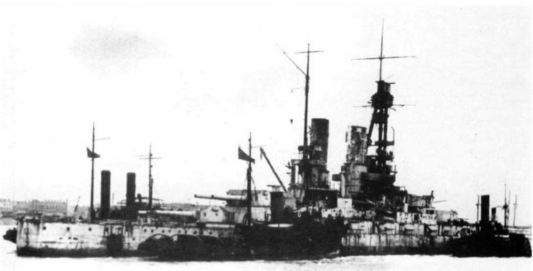 Иллюстрация к книге — Линейные корабли типа "Баерн". Последние дредноуты империи кайзера Вильгельма II. [img_96.jpg]