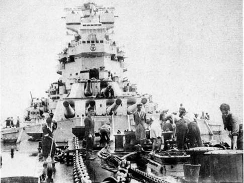 Иллюстрация к книге — Линейные корабли типа “Кинг Джордж V”. 1937-1958 гг. [pic_103.jpg]