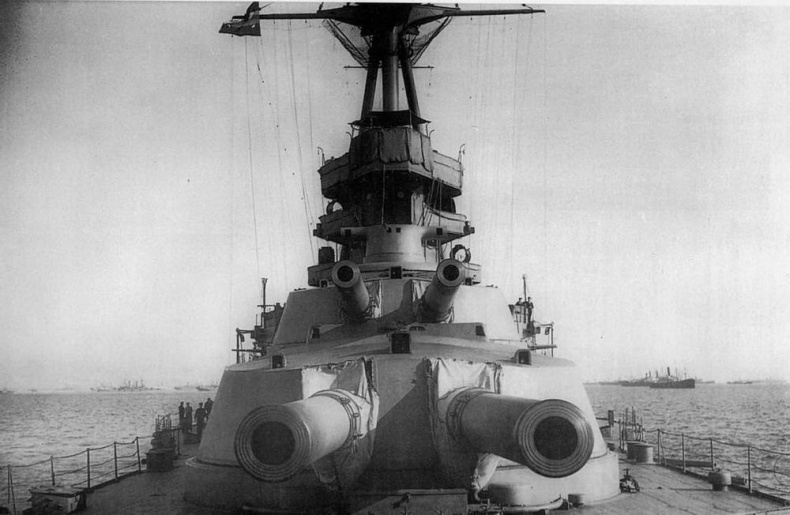 Иллюстрация к книге — Линейные корабли типа “Куин Элизабет” [img_123.jpg]