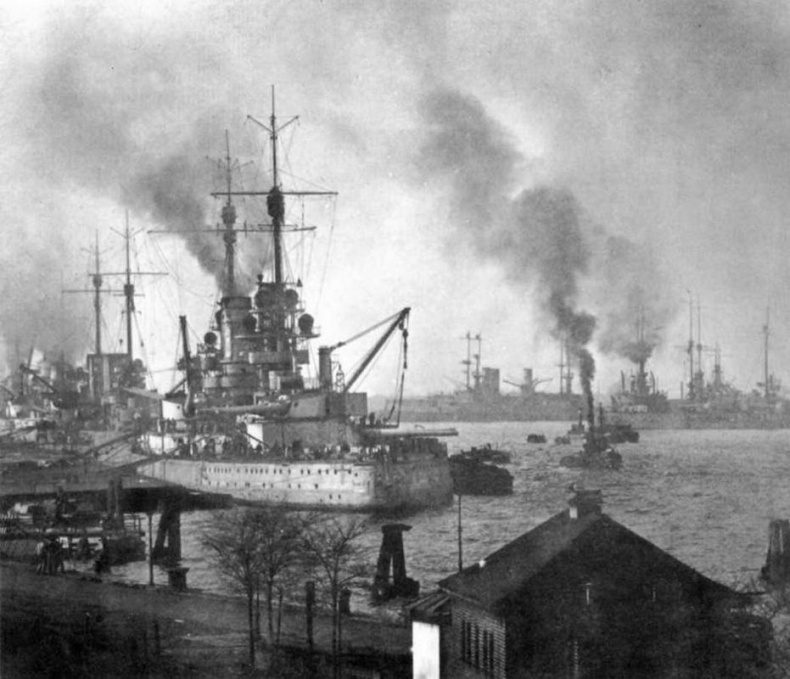 Иллюстрация к книге — Линейные корабли типов “Кайзер” и “Кениг”. 1909-1918 гг. [img_125.jpg]