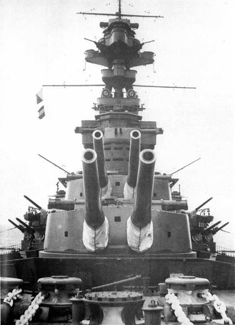 Иллюстрация к книге — Линейные крейсера Англии. Часть IV. 1915-1945 гг. [pic_149.jpg]