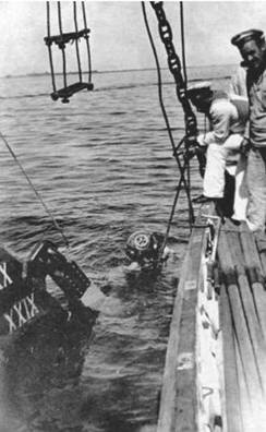 Иллюстрация к книге — Линейный корабль "Император Павел I" (1906 – 1925) [pic_35.jpg]