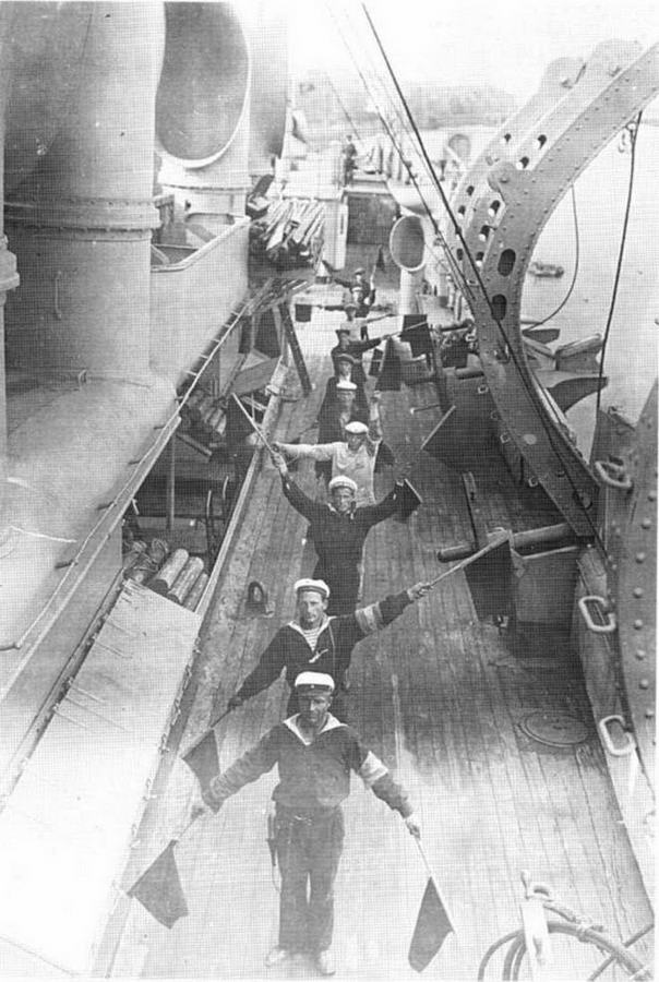 Иллюстрация к книге — Минные заградители типа «Амур». 1895-1941 гг. [img_130.jpg]