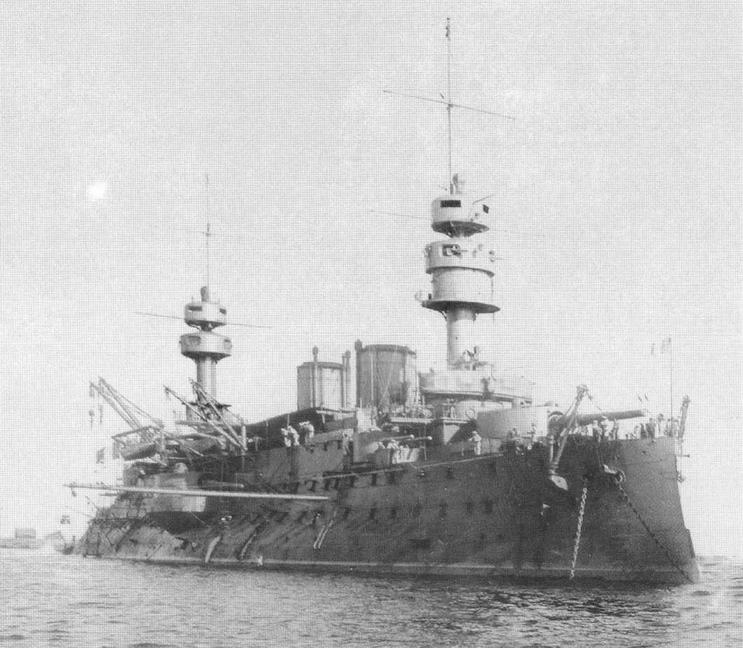 Иллюстрация к книге — Образцовые броненосцы Франции. Часть I. “Жорегибери”. 1891-1934 гг. [img_102.jpg]