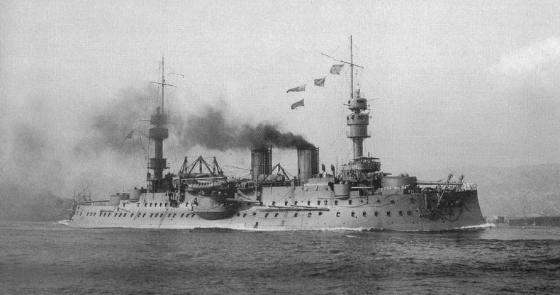 Иллюстрация к книге — Образцовые броненосцы Франции. Часть I. “Жорегибери”. 1891-1934 гг. [img_108.jpg]