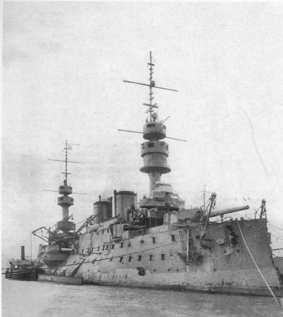 Иллюстрация к книге — Образцовые броненосцы Франции. Часть I. “Жорегибери”. 1891-1934 гг. [img_110.jpg]