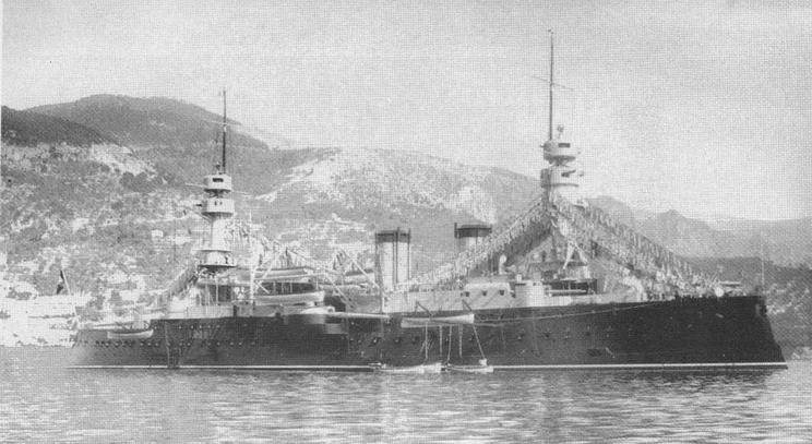 Иллюстрация к книге — Образцовые броненосцы Франции. Часть I. “Жорегибери”. 1891-1934 гг. [img_85.jpg]