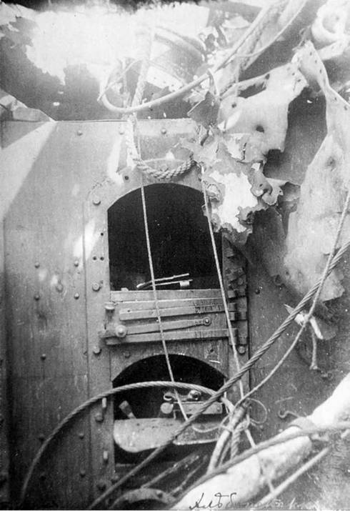 Иллюстрация к книге — “Цесаревич” Часть I. Эскадренный броненосец. 1899-1906 гг. [pic_93.jpg]