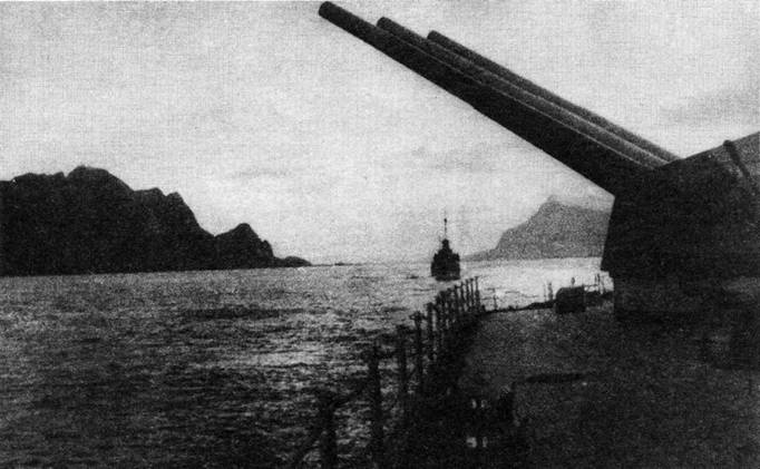 Иллюстрация к книге — Броненосные корабли типа “Дойчланд” [pic_54.jpg]