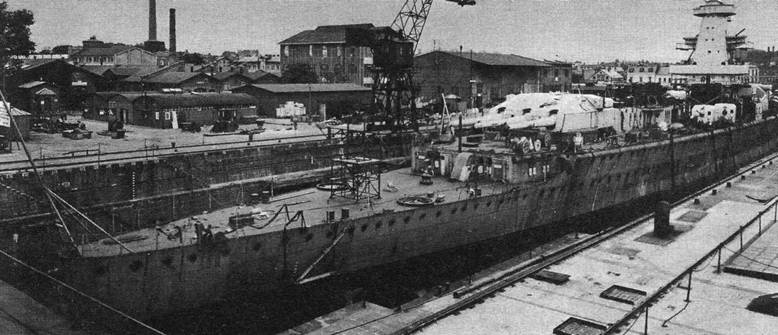 Иллюстрация к книге — Броненосные корабли типа “Дойчланд” [pic_8.jpg]