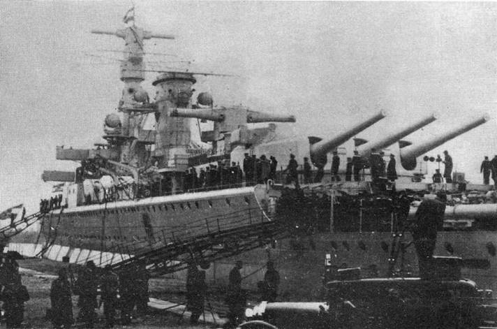 Иллюстрация к книге — Броненосные корабли типа “Дойчланд” [pic_85.jpg]