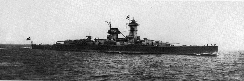Иллюстрация к книге — Броненосные корабли типа “Дойчланд” [pic_92.jpg]