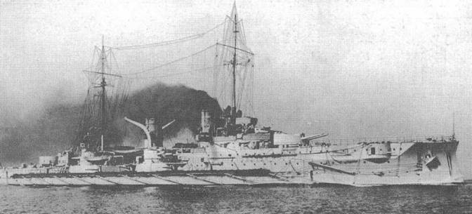 Иллюстрация к книге — Броненосные крейсера “Шарнхорст”, “Гнейзенау” и “Блюхер” (1905-1914) [pic_111.jpg]