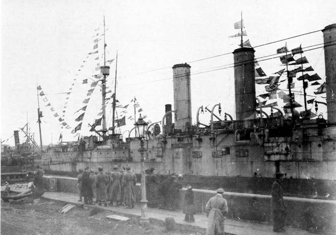 Иллюстрация к книге — Броненосные крейсера типа “Адмирал Макаров”. 1906-1925 гг. [pic_91.jpg]