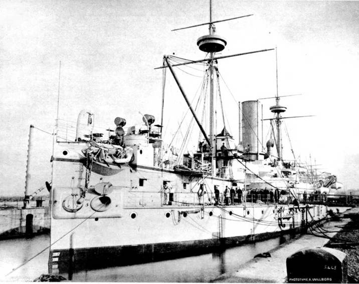 Иллюстрация к книге — Броненосцы типа «Инфлексибл» (1874-1908) [pic_41.jpg]