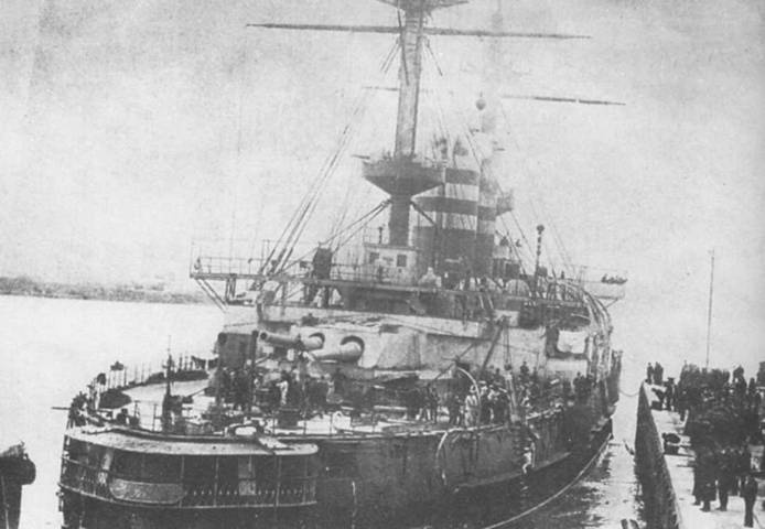 Иллюстрация к книге — Броненосцы Японии. [pic_125.jpg]