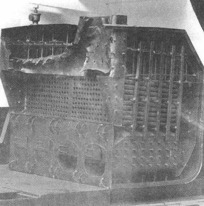 Иллюстрация к книге — Брустверно-башенные броненосцы “Глаттон”, “Девастейшен”, “Тандерер” и “Дредноут”. 1868-1908 гг. [img_31.jpg]