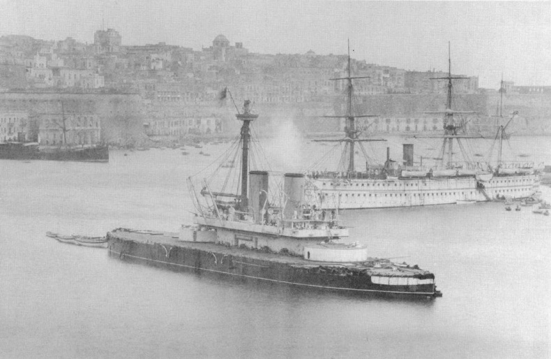 Иллюстрация к книге — Брустверно-башенные броненосцы “Глаттон”, “Девастейшен”, “Тандерер” и “Дредноут”. 1868-1908 гг. [img_67.jpg]