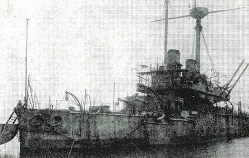 Иллюстрация к книге — Брустверно-башенные броненосцы “Глаттон”, “Девастейшен”, “Тандерер” и “Дредноут”. 1868-1908 гг. [img_87.jpg]