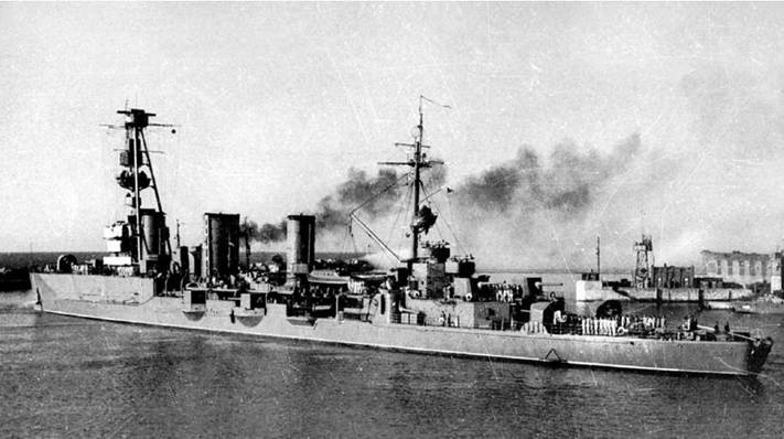 Иллюстрация к книге — Гвардейский крейсер «Красный Кавказ». [pic_113.jpg]