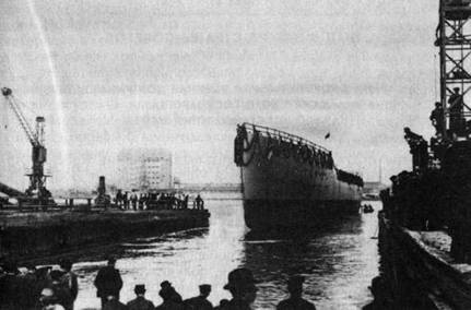 Иллюстрация к книге — Гвардейский крейсер «Красный Кавказ». [pic_47.jpg]