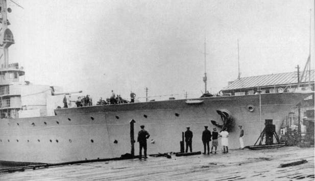 Иллюстрация к книге — Гвардейский крейсер «Красный Кавказ». [pic_53.jpg]