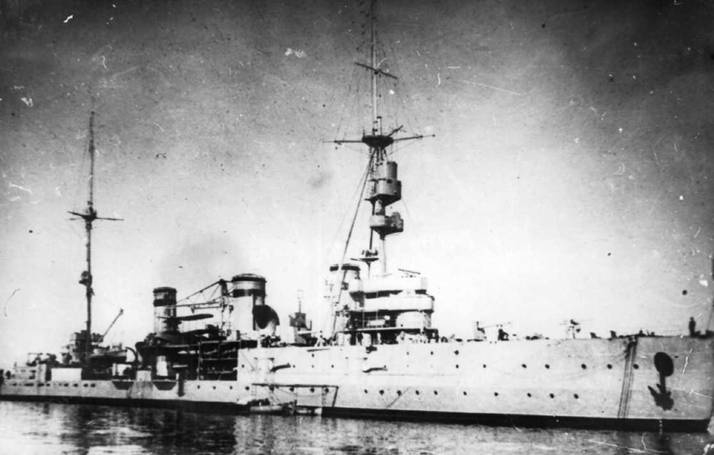 Иллюстрация к книге — Гвардейский крейсер «Красный Кавказ». [pic_67.jpg]